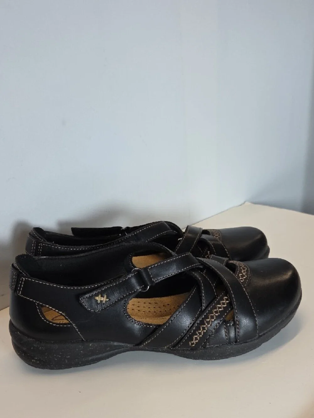 Clarks Womens Leather Black Mary Jane Strap Shoes Size 8
